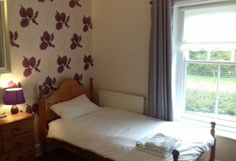 חדר סטנדרט, The Railway Inn