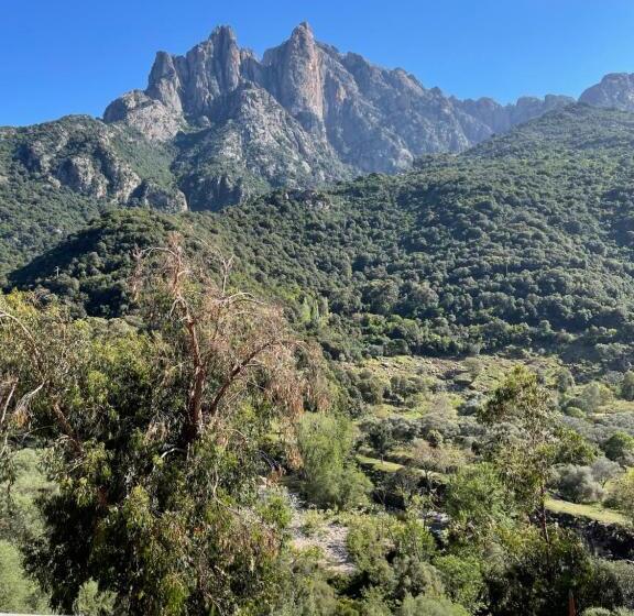 חדר סופריור עם מרפסת, Logis Hotel Le Lonca