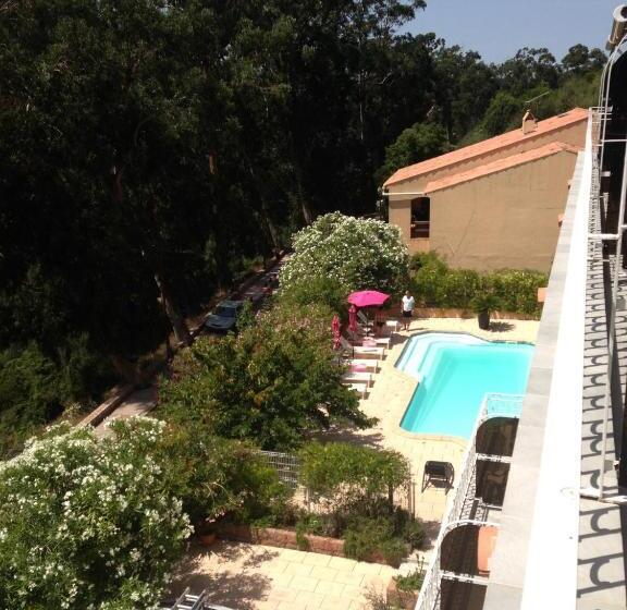 חדר סופריור עם טרסה, Logis Hotel Le Lonca