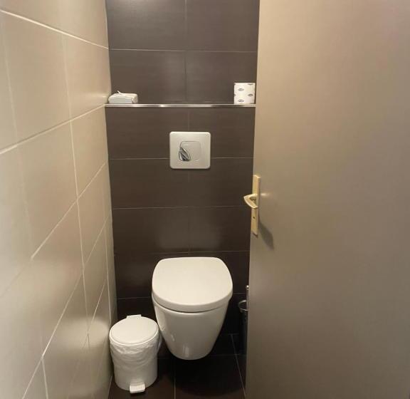 חדר סופריור לארבעה, Logis Hotel Le Lonca