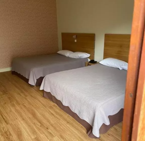 スーペリアの４人部屋, Logis Hotel Le Lonca