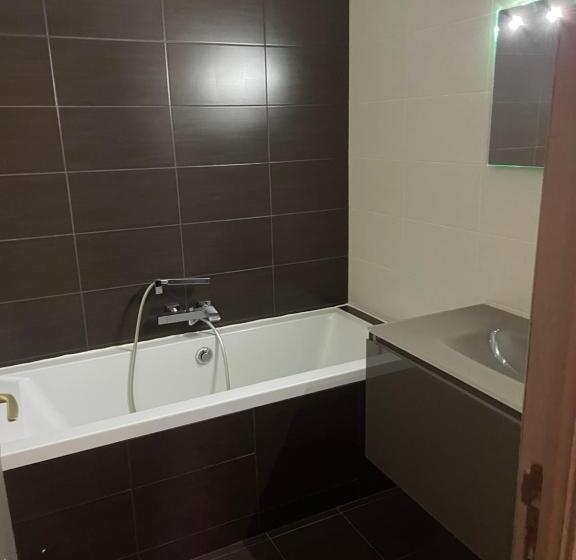 חדר סופריור עם טרסה, Logis Hotel Le Lonca