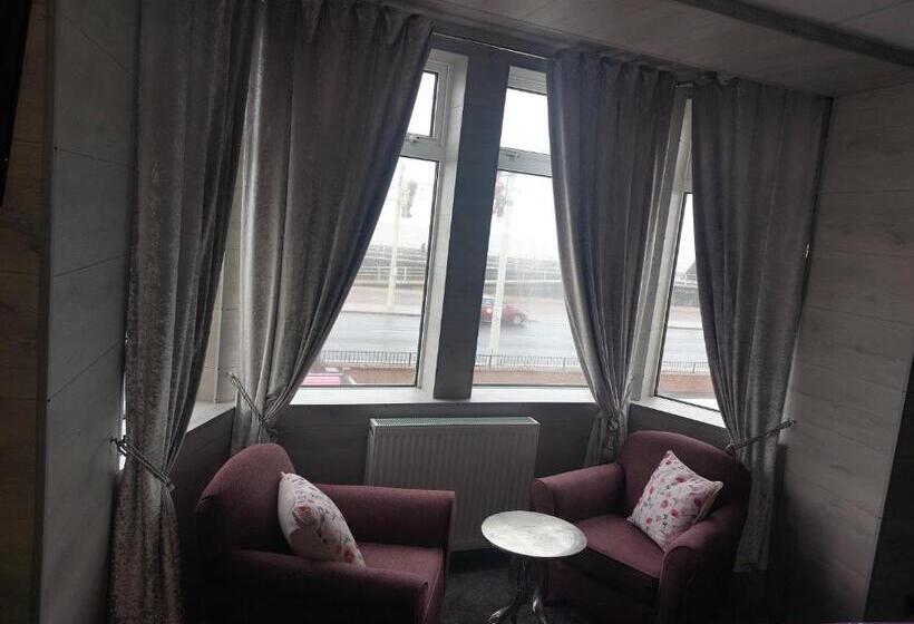 חדר דלוקס נוף לים, Kings Boutique