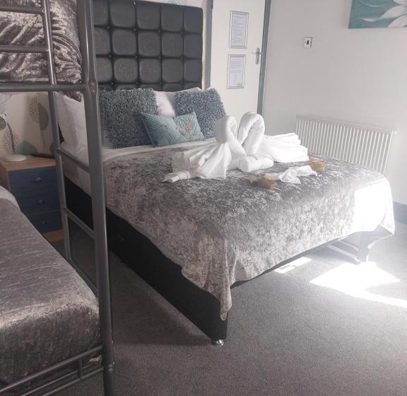 חדר משפחתי דלוקס, Kings Boutique