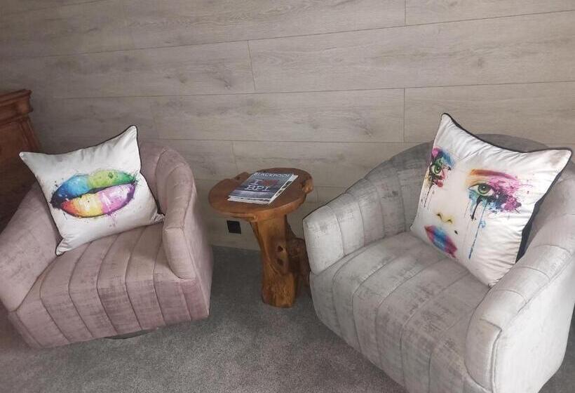 חדר דלוקס נוף לים, Kings Boutique