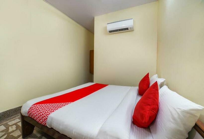 트리플 클래식 룸, Flagship Hotel Bhumika & Restaurant