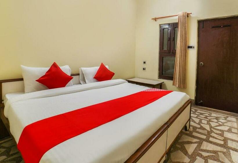 트리플 클래식 룸, Flagship Hotel Bhumika & Restaurant