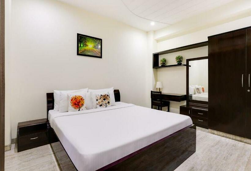 סטודיו סטנדרט עם מרפסת, S2l Suite Rooms And Studio Near Sohna Road