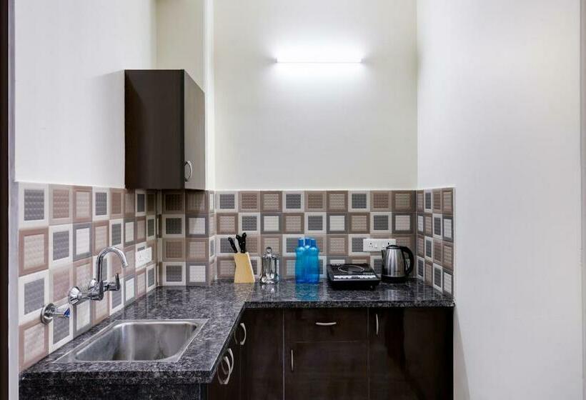 סטודיו סטנדרט עם מרפסת, S2l Suite Rooms And Studio Near Sohna Road