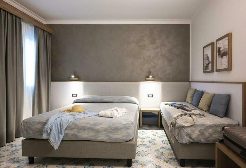 اتاق راحتی سه تخته, Mia Resort Paestum