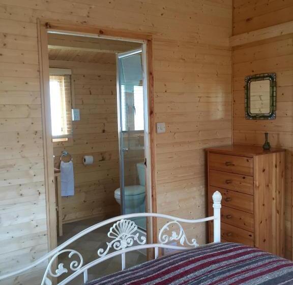 Студио Стандарт Вид на Сад, Fourwinds B&b