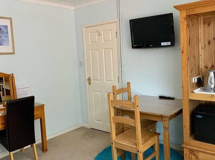 غرفة قياسية ثلاثية, Fourwinds B&b