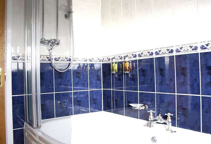 غرفة قياسية ثلاثية, Fourwinds B&b