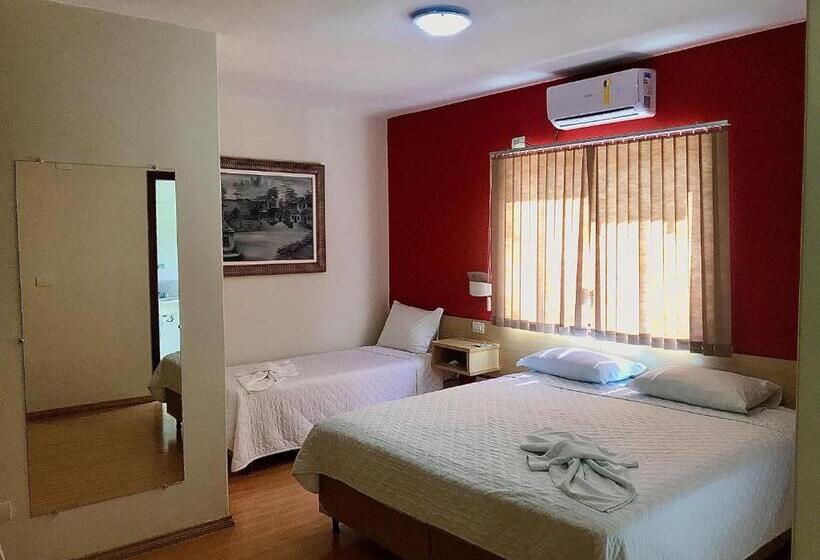 デラックスルーム, Dom Thomaz