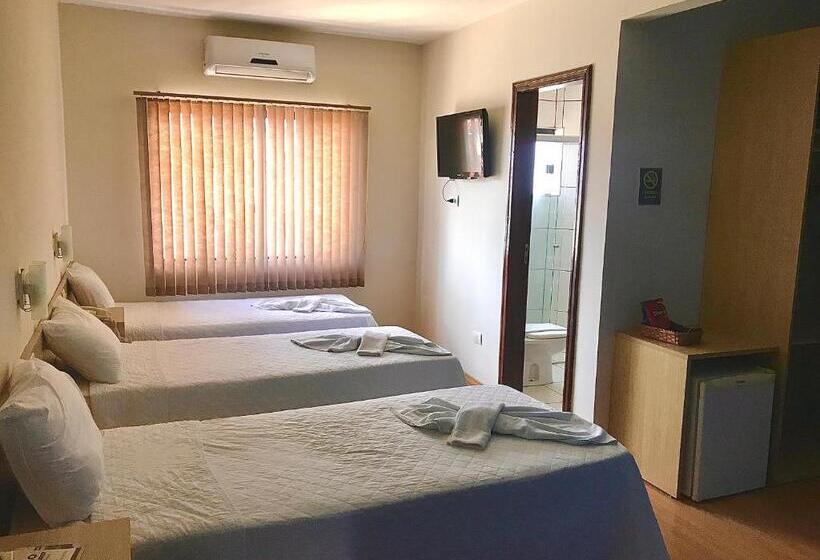 スタンダードトリプルルーム, Dom Thomaz