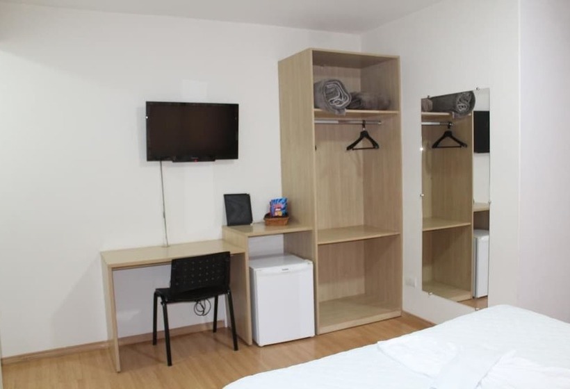 スタンダードルーム, Dom Thomaz