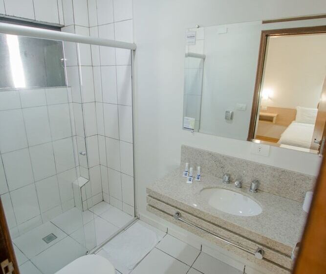 スタンダードトリプルルーム, Dom Thomaz