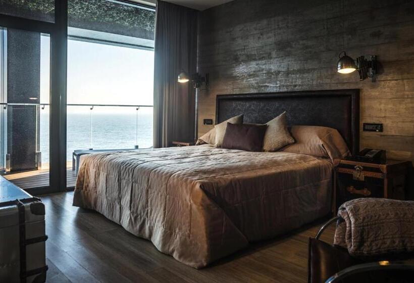 سوئیت پرزیدنت, M1 Club