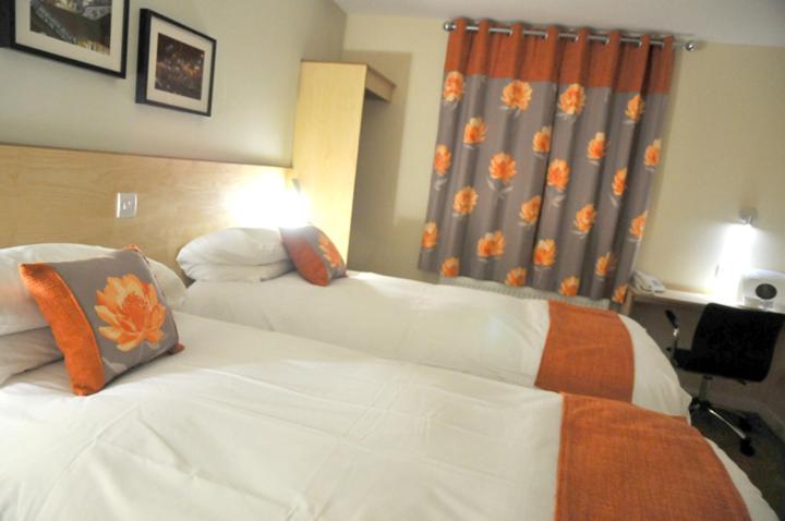 标准间, Royal George