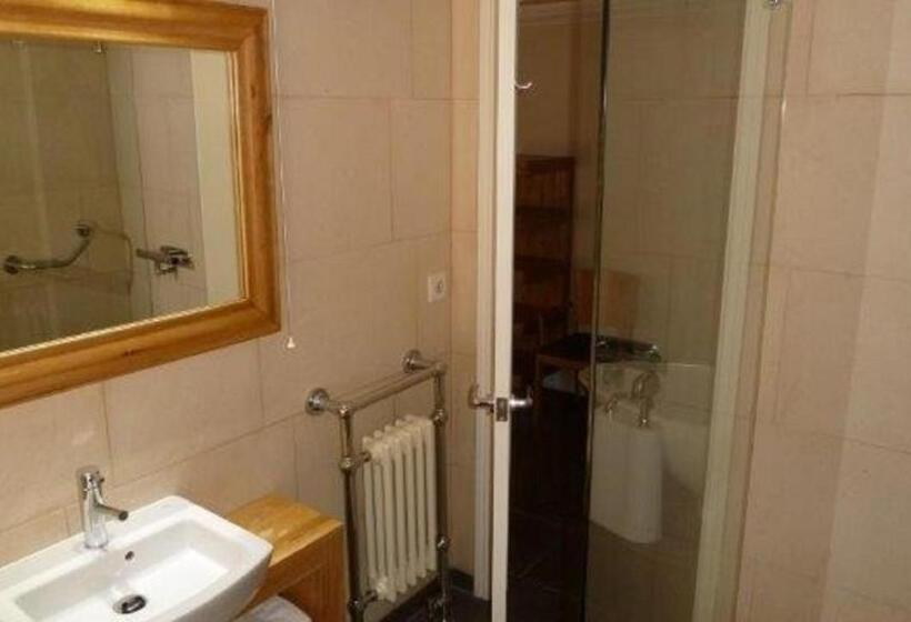 סוויטה דלוקס, The Frenchgate Restaurant &