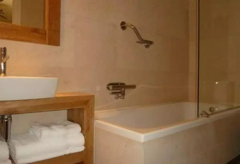 Superior Room, The Frenchgate Restaurant &