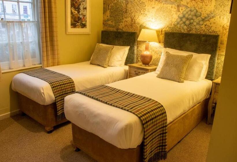 ファミリールーム, The Green Dragon