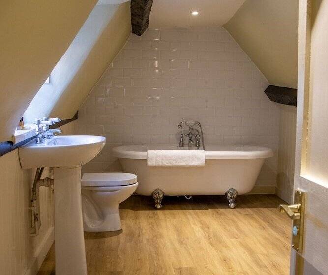 スタンダードルーム, The Green Dragon