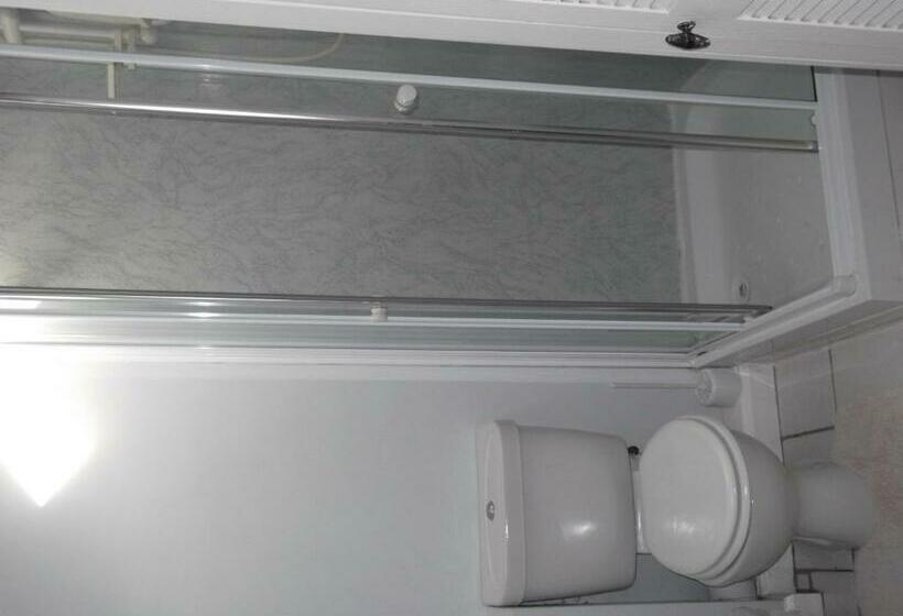 جناح غرفتين نوم, The Lincolnshire Poacher Inn