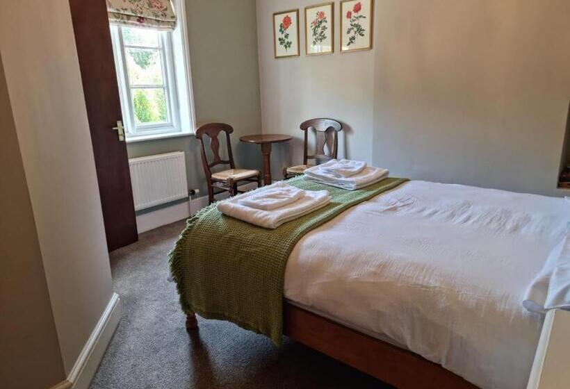 חדר סטנדרט, The Three Horseshoes East Worldham