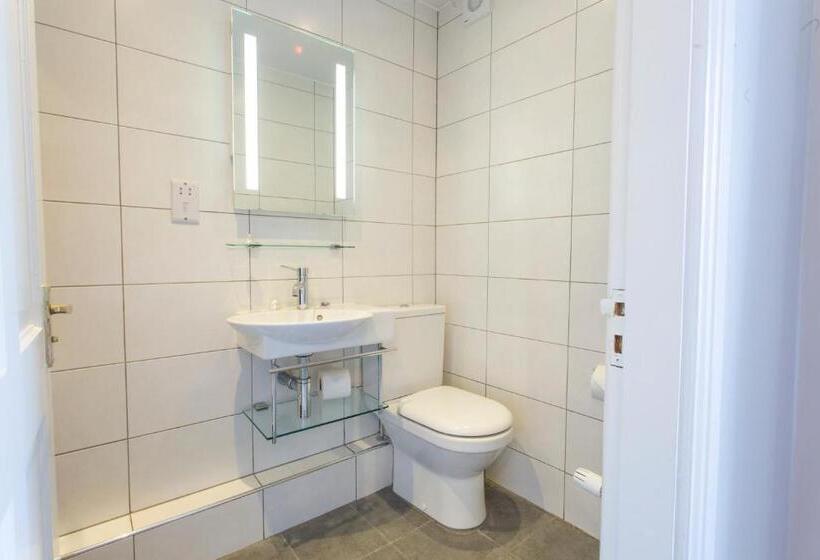 标准间, The Wheatsheaf