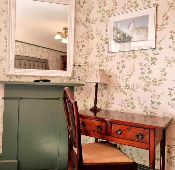 家庭间, Villa Rothsay