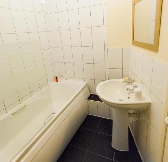 ２ベッドルームアパートメント, Albion House