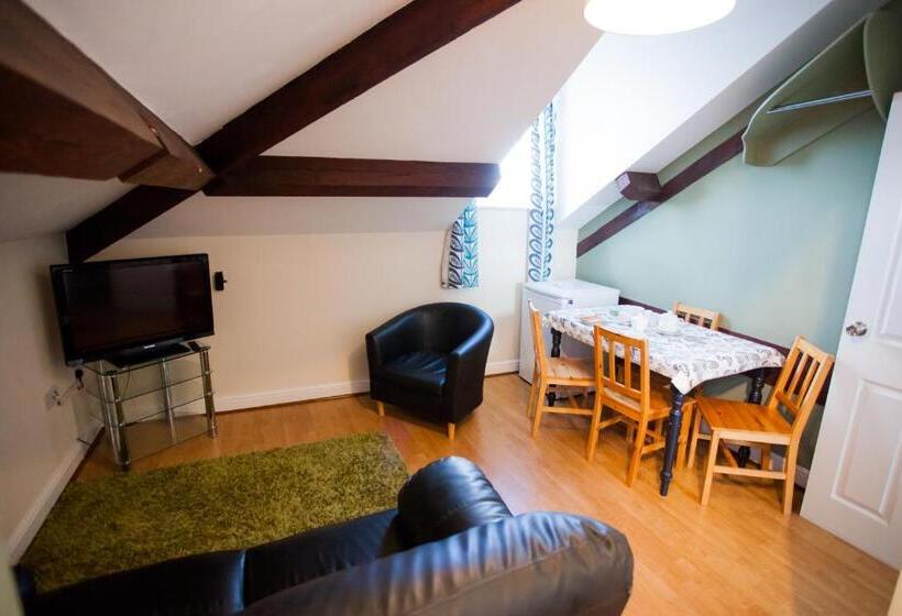 ２ベッドルームアパートメント, Albion House