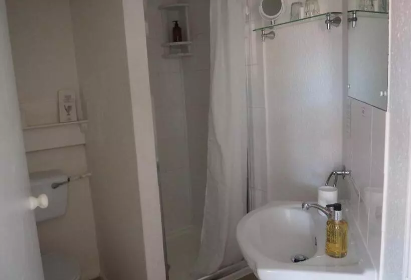 Habitació Triple Estàndard, South View Guest House