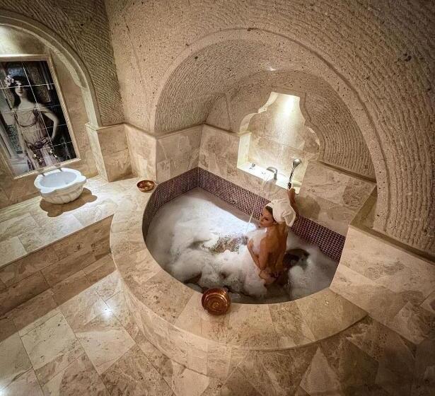 Люкс с Бассейном, House 1938 Special Cave