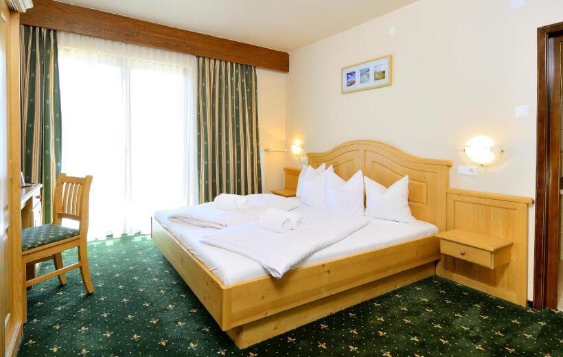 스탠다드 룸, Alex