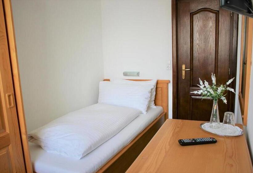 Номер Стандарт Индивидуальный, Alex