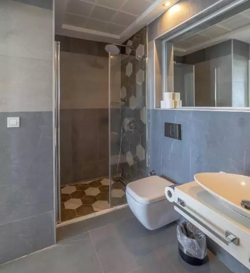 Suite with Terrace, Atik