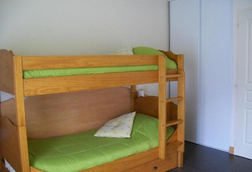 غرفة عائلية, Lac Des Graves