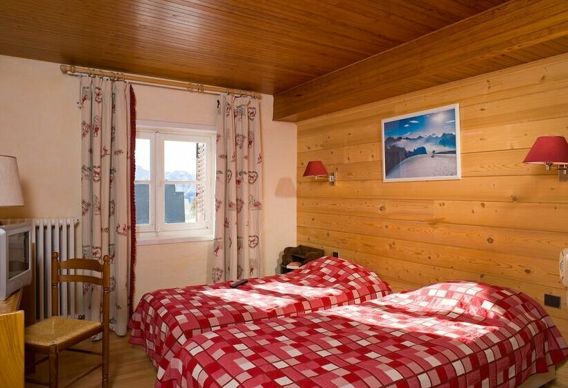 Номер Стандарт, Madame Vacances Hôtel Le Christina