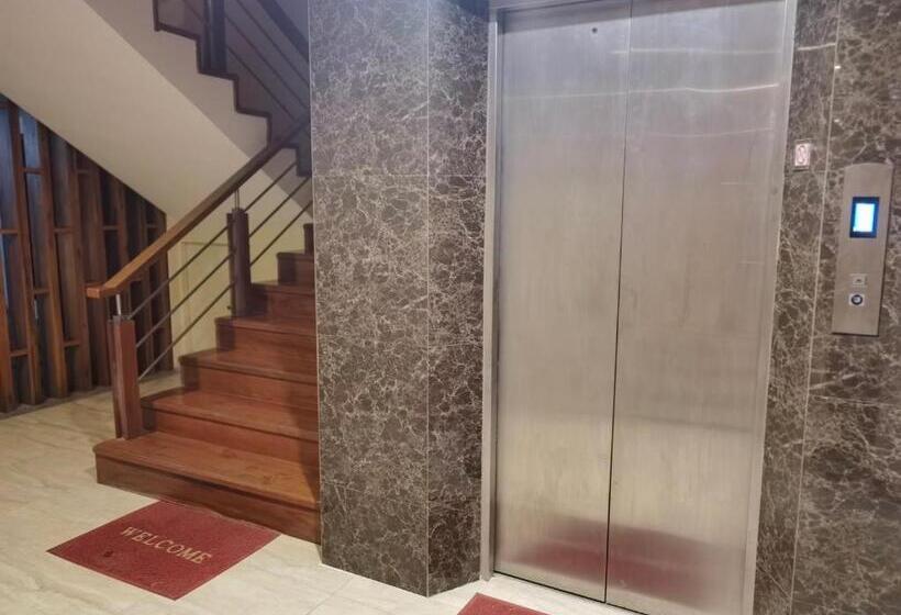 Standard Szoba Erkéllyel, Phuket Meet Holiday Hotel Rawai 普吉岛相遇花园度假酒店 拉威店