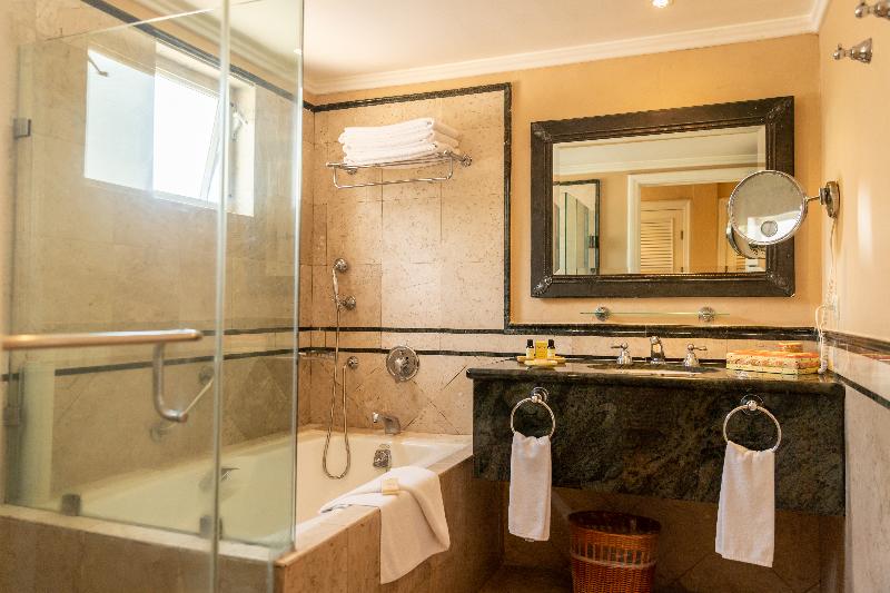 חדר סטנדרט עם מיטת קינג, Pierre Mundo Imperial Riviera Diamante Acapulco