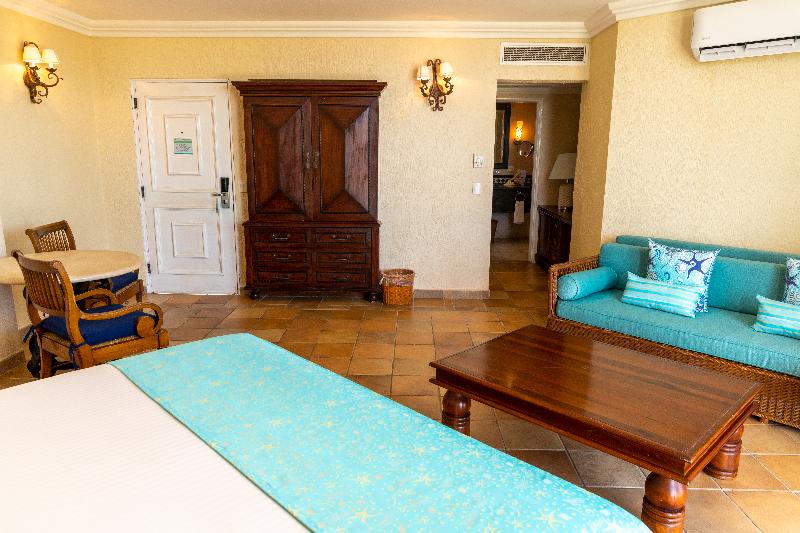 חדר סטנדרט עם מיטת קינג, Pierre Mundo Imperial Riviera Diamante Acapulco