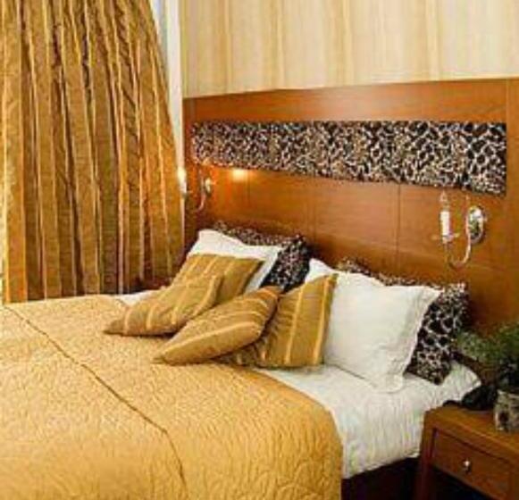 غرفة قياسية, Pithari