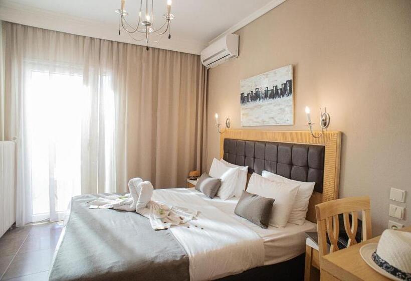 غرفة قياسية مطلّة علي البحر مزوَّدة بشُرفة, Pithari