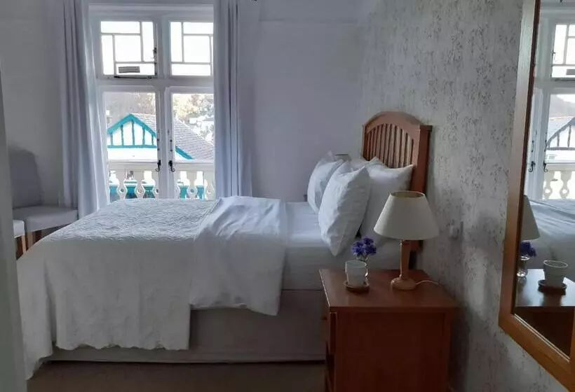 バルコニー付きスタンダードルーム, Gable Lodge Guest House