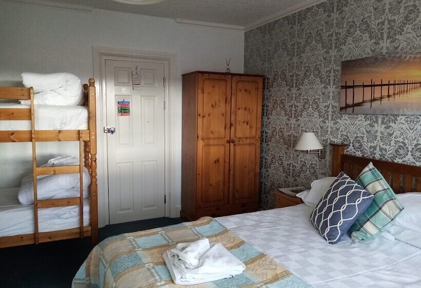 غرفة عائلية, The Kenton