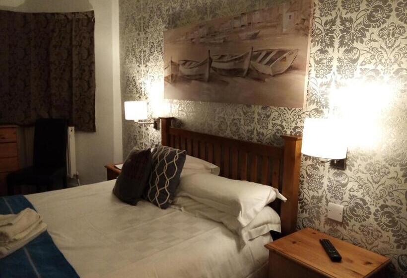 غرفة عائلية, The Kenton