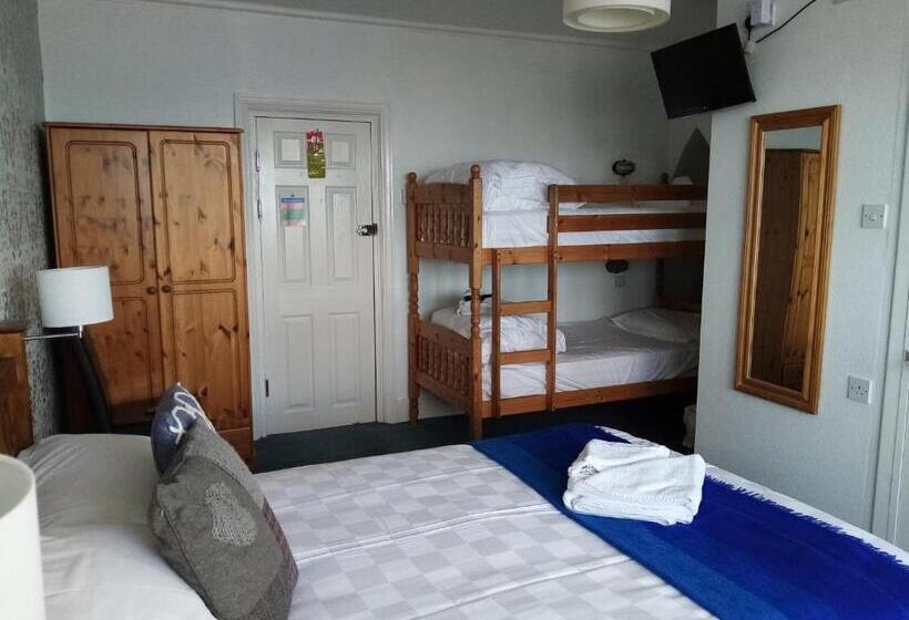 غرفة عائلية, The Kenton