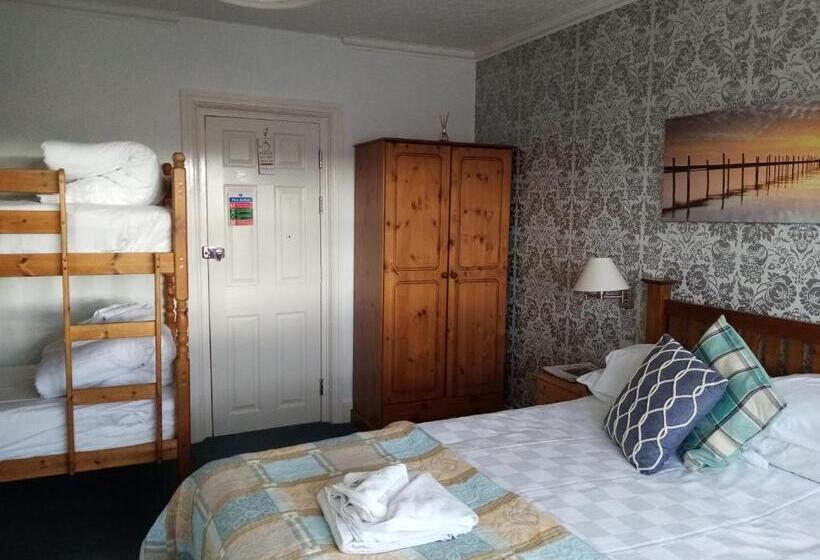 غرفة عائلية, The Kenton